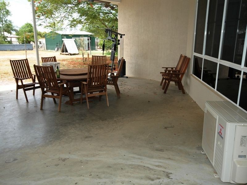 156 Galah street, Longreach QLD 4730