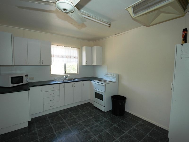 86 Crane street, Longreach QLD 4730