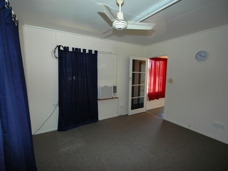 86 Crane street, Longreach QLD 4730