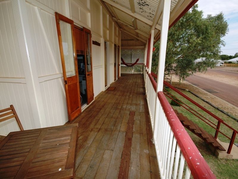 37 Swallow street, Longreach QLD 4730