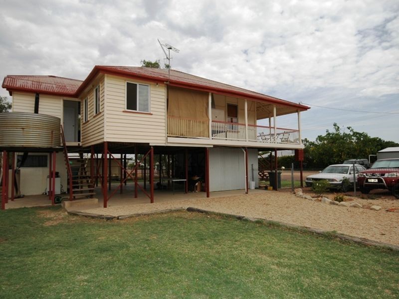 37 Swallow street, Longreach QLD 4730