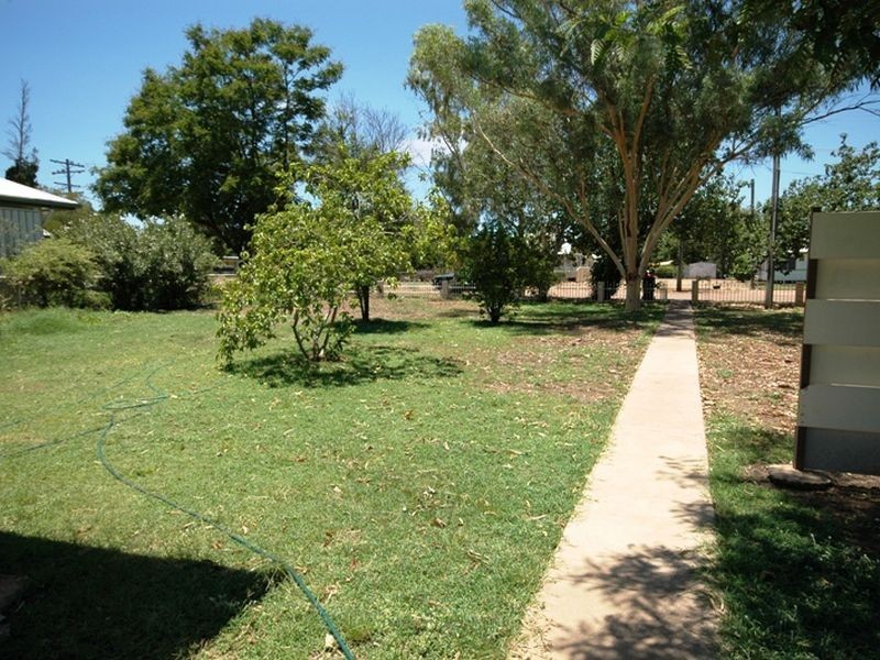 23 Crane street, Longreach QLD 4730