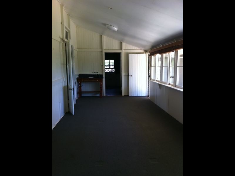 33 Eagle Street, Longreach QLD 4730