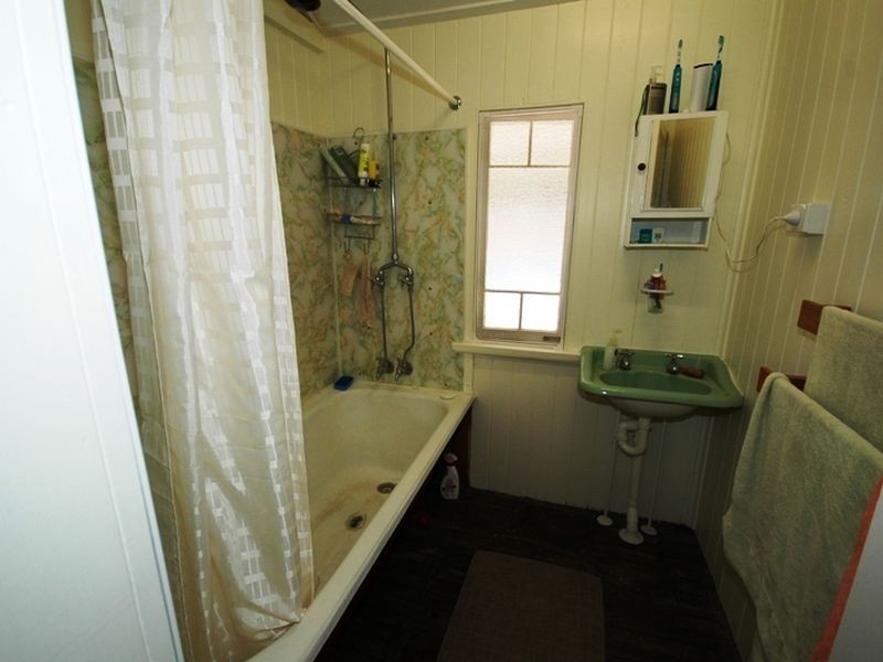 82 Gull street, Longreach QLD 4730