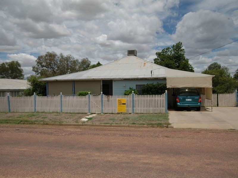 136 Galah street, Longreach QLD 4730
