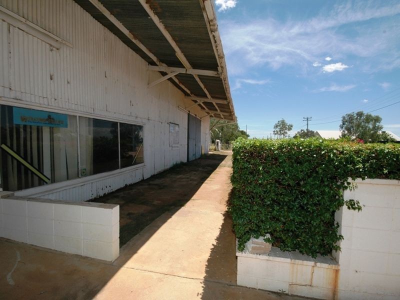 21 Bruford street, Muttaburra QLD 4732