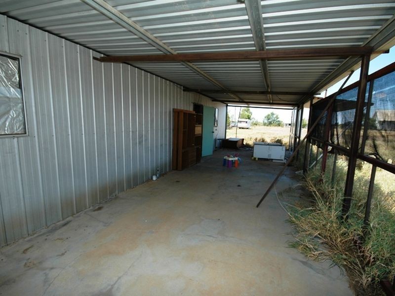 21 Bruford street, Muttaburra QLD 4732