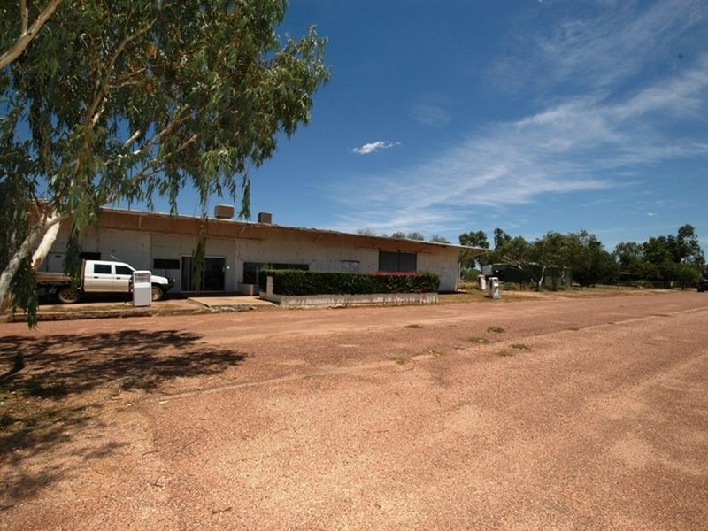 21 Bruford street, Muttaburra QLD 4732