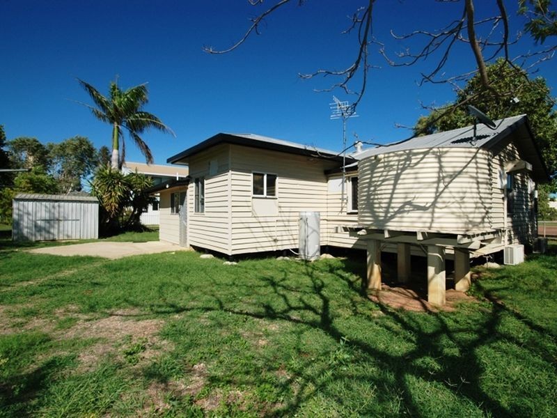 82 Eagle street, Longreach QLD 4730