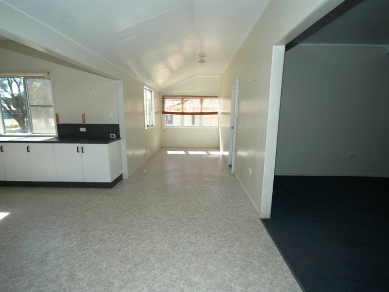 13 Sunbird street, Longreach QLD 4730