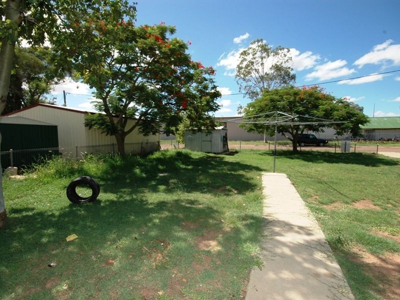 13 Sunbird street, Longreach QLD 4730