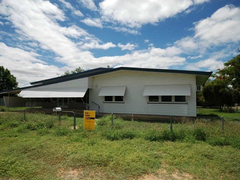 48 Quail street, Longreach QLD 4730