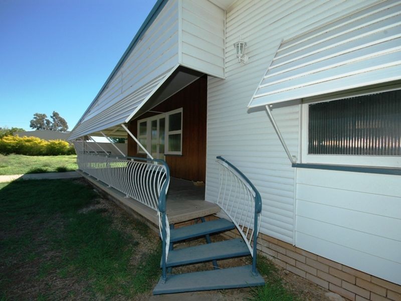 48 Quail street, Longreach QLD 4730