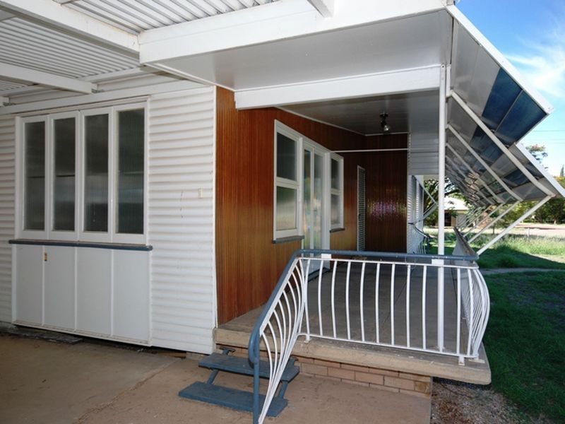 48 Quail street, Longreach QLD 4730