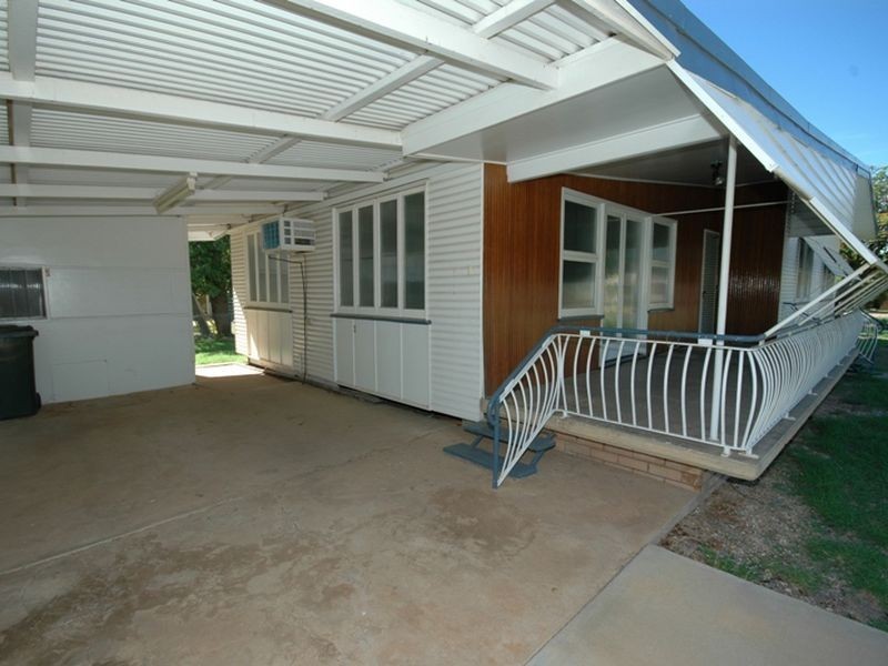 48 Quail street, Longreach QLD 4730
