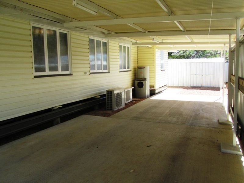 77 Crane street, Longreach QLD 4730