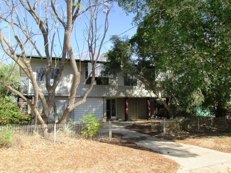 154 Cassowary street, Longreach QLD 4730