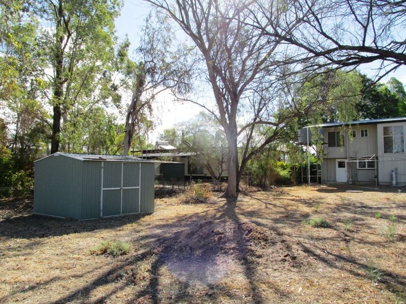 154 Cassowary street, Longreach QLD 4730