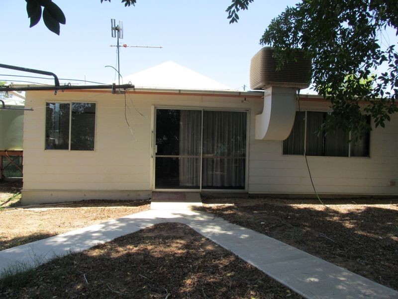 27 Brolga street, Longreach QLD 4730