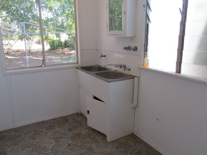 27 Brolga street, Longreach QLD 4730