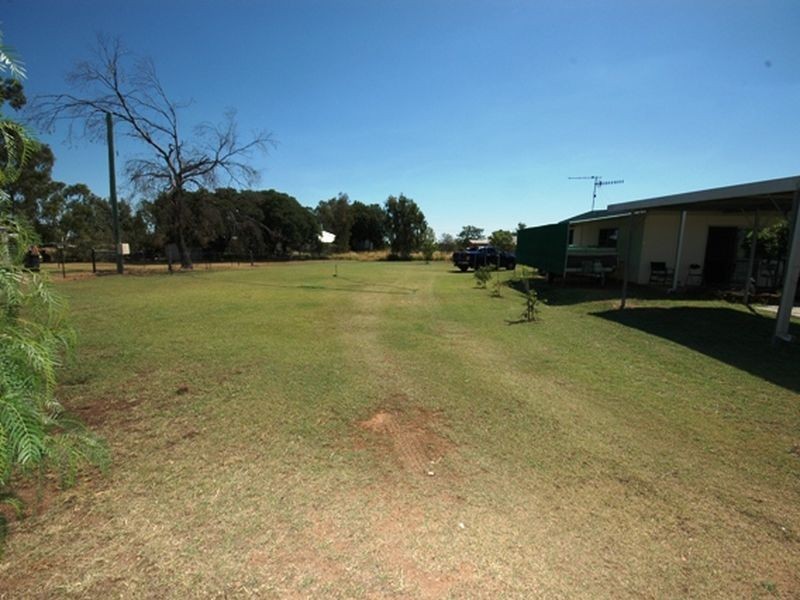 130 Ash street, Barcaldine QLD 4725