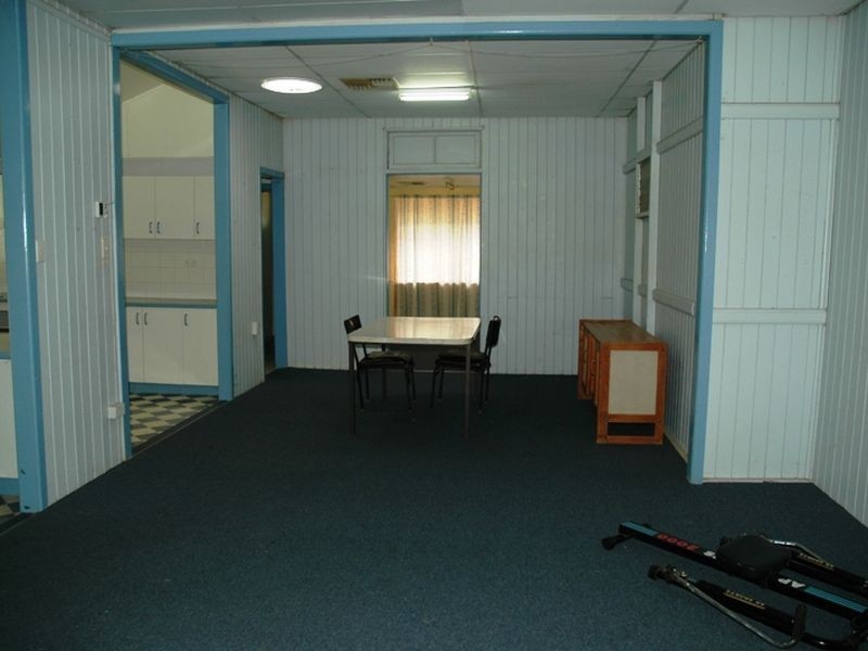 47 Eagle street, Longreach QLD 4730