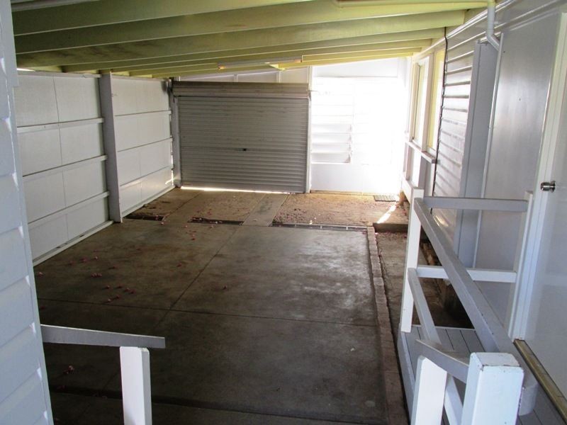 4 Lark street, Longreach QLD 4730