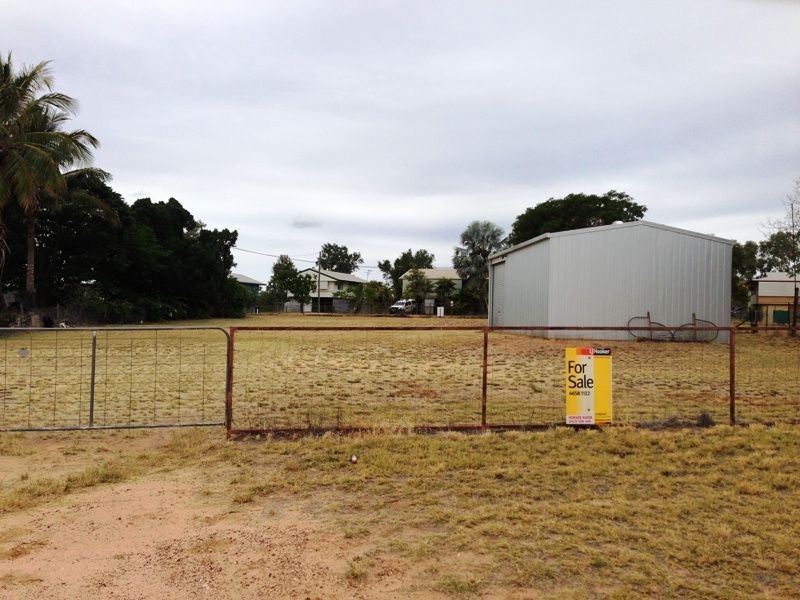 3 Wattle street, Barcaldine QLD 4725