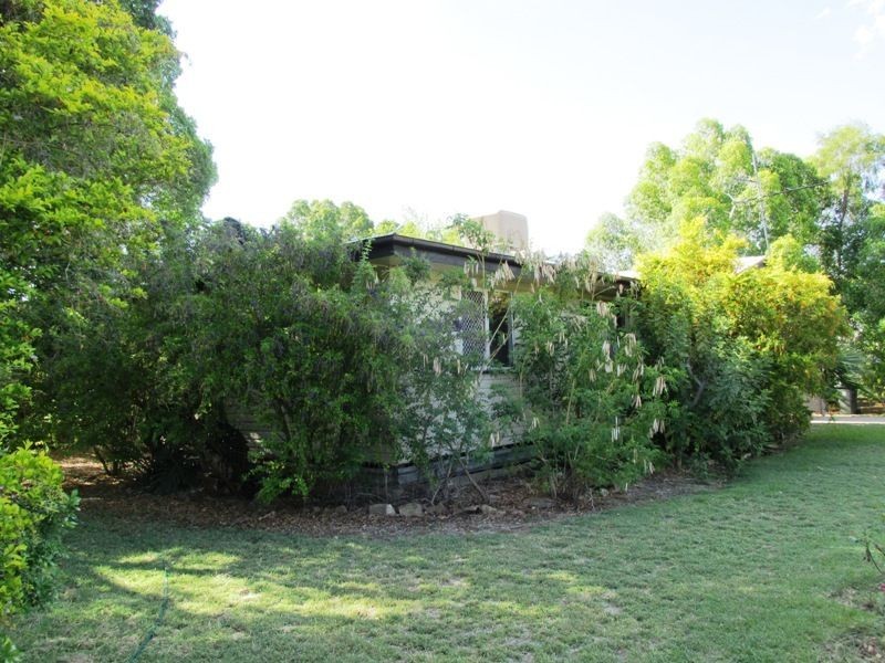 11 Jabiru street, Longreach QLD 4730