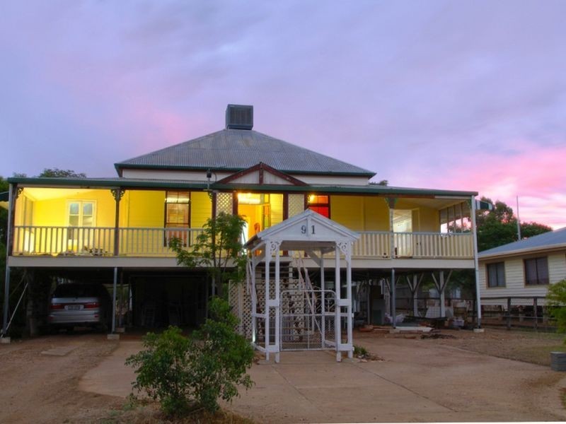 91 Falcon street, Longreach QLD 4730