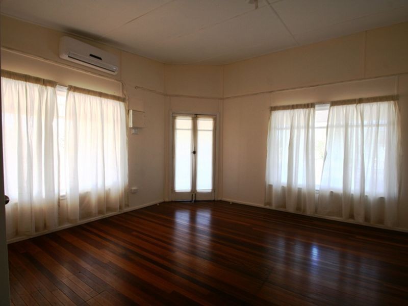 39 Crane street, Longreach QLD 4730