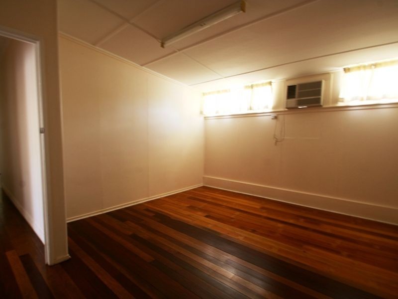 39 Crane street, Longreach QLD 4730