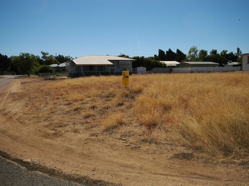2 Stilt street, Longreach QLD 4730