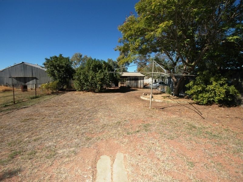 116 Galah street, Longreach QLD 4730