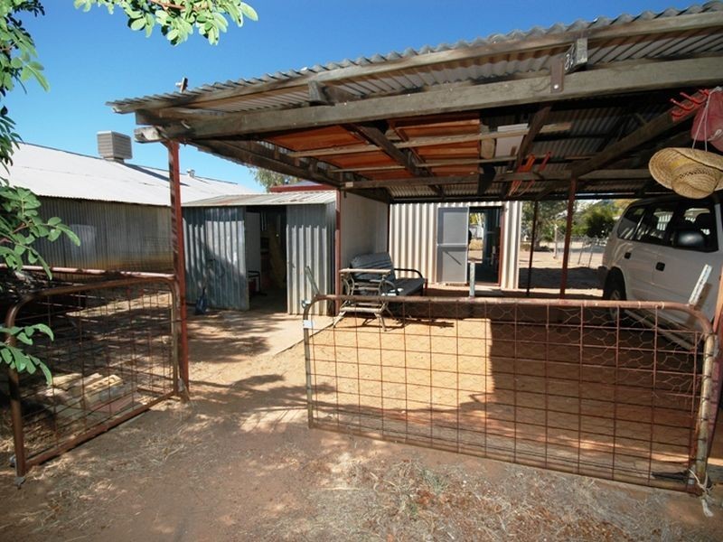 116 Galah street, Longreach QLD 4730