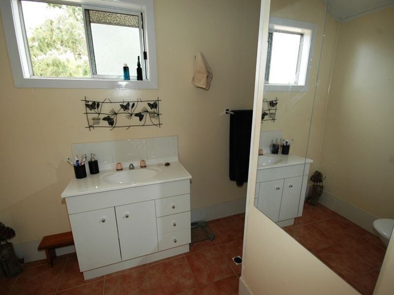 37 Swallow street, Longreach QLD 4730