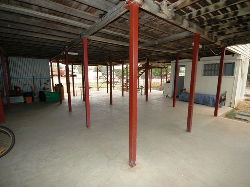 37 Swallow street, Longreach QLD 4730