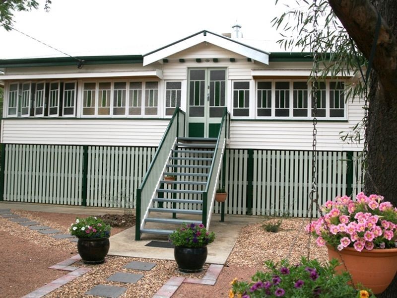 134 Crane street, Longreach QLD 4730