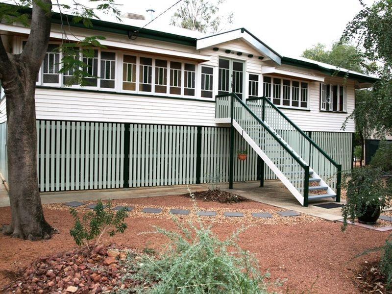 134 Crane street, Longreach QLD 4730