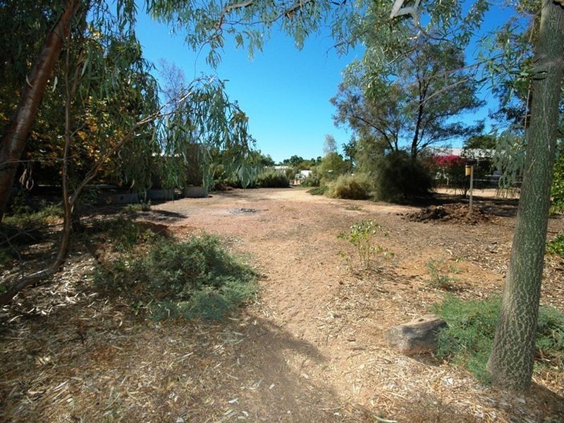134 Crane street, Longreach QLD 4730
