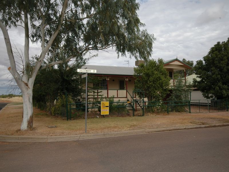 142 Cassowary street, Longreach QLD 4730