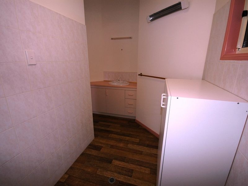 142 Cassowary street, Longreach QLD 4730