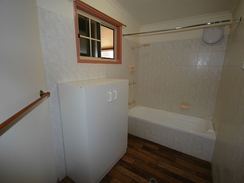 142 Cassowary street, Longreach QLD 4730