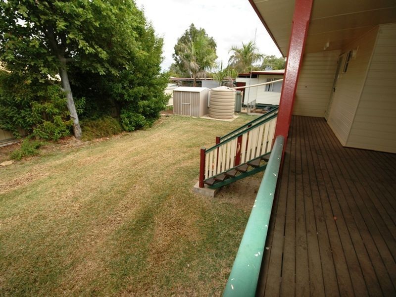 142 Cassowary street, Longreach QLD 4730