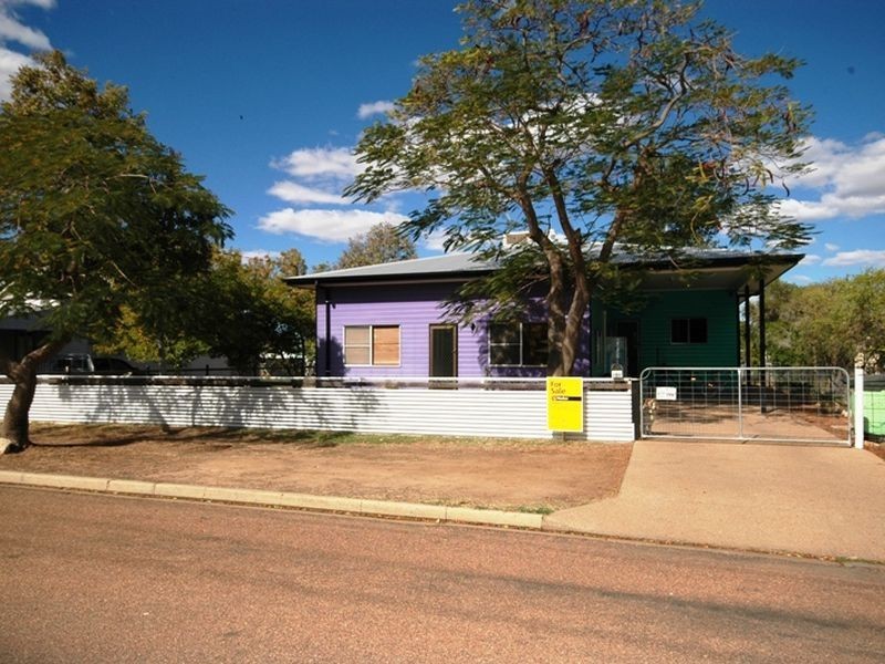 154 Galah street, Longreach QLD 4730