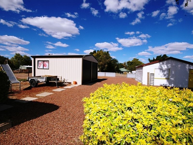 154 Galah street, Longreach QLD 4730