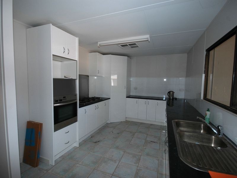 31 Quarrian road, Longreach QLD 4730