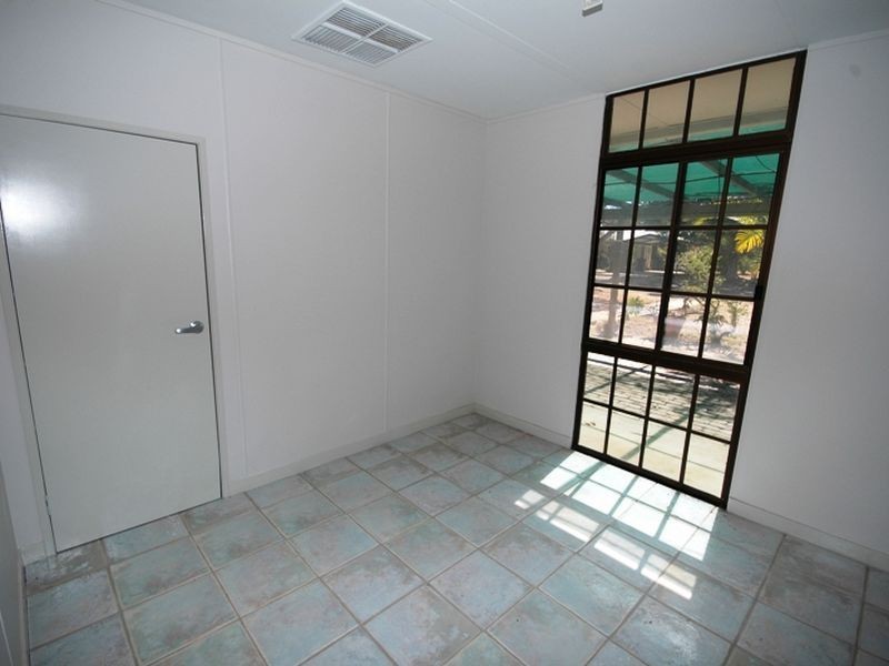 31 Quarrian road, Longreach QLD 4730