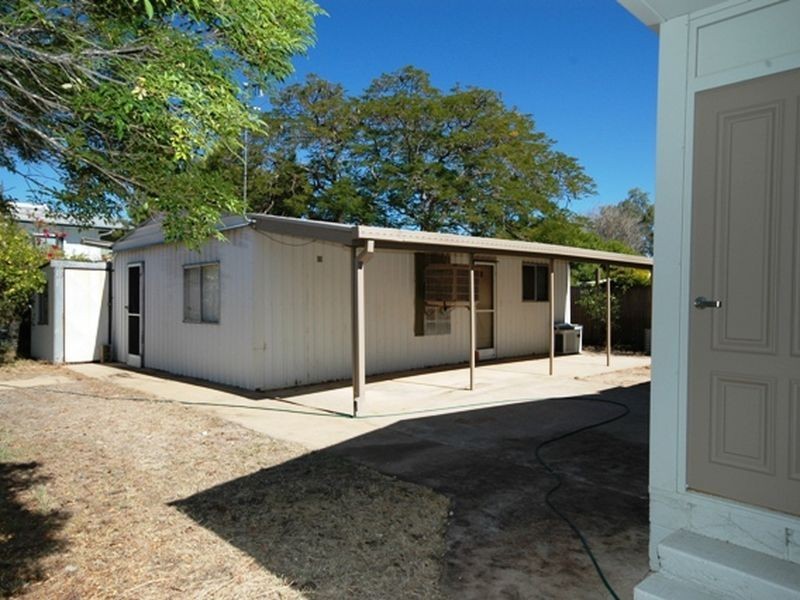 31 Quarrian road, Longreach QLD 4730