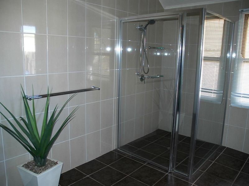 128 Spoonbill street, Longreach QLD 4730